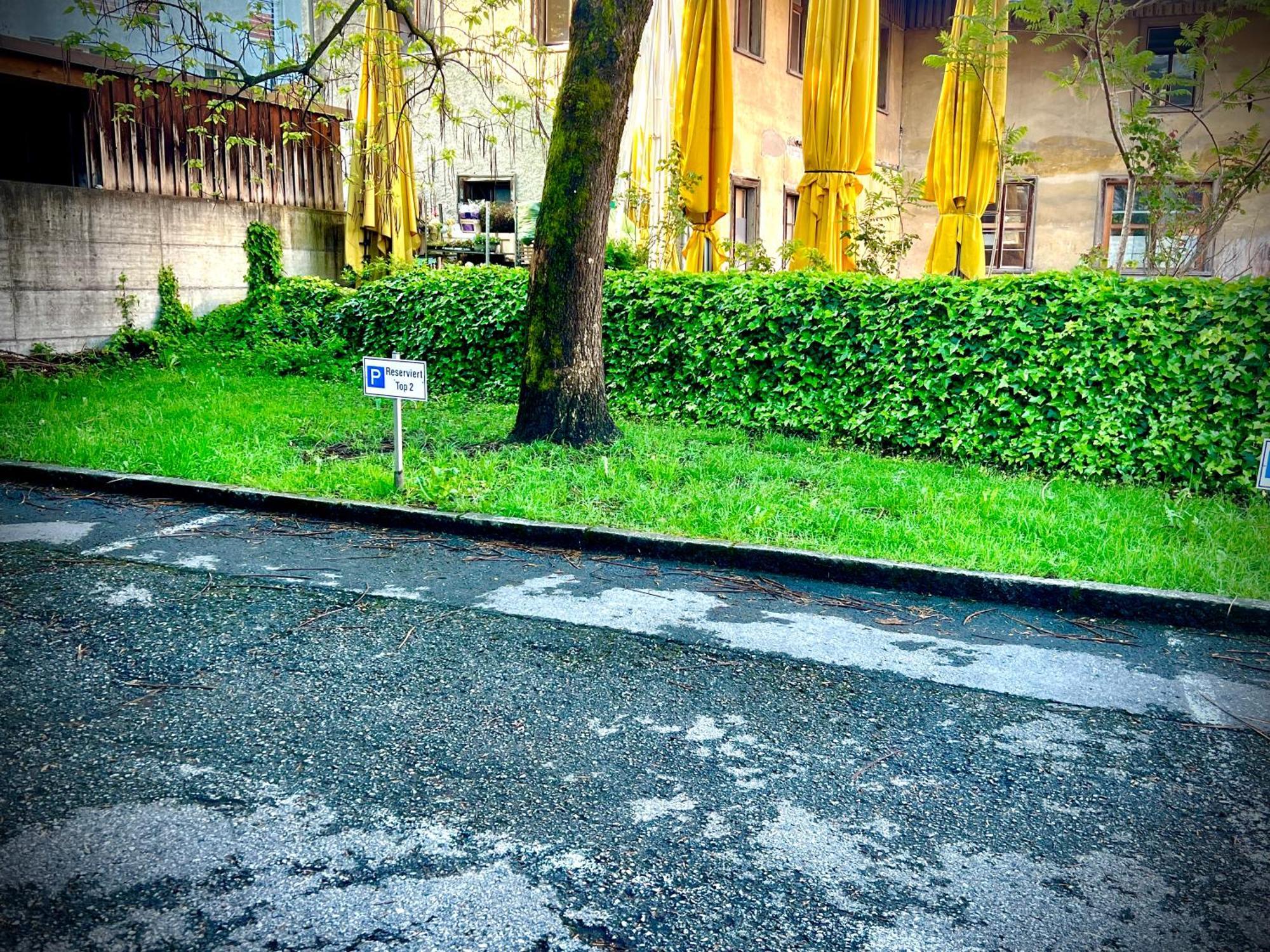 Crimson Cottage Apartments Dornbirn Bagian luar foto