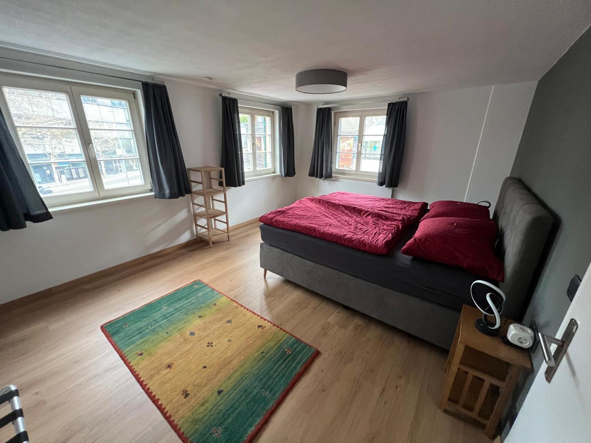 Crimson Cottage Apartments Dornbirn Bagian luar foto